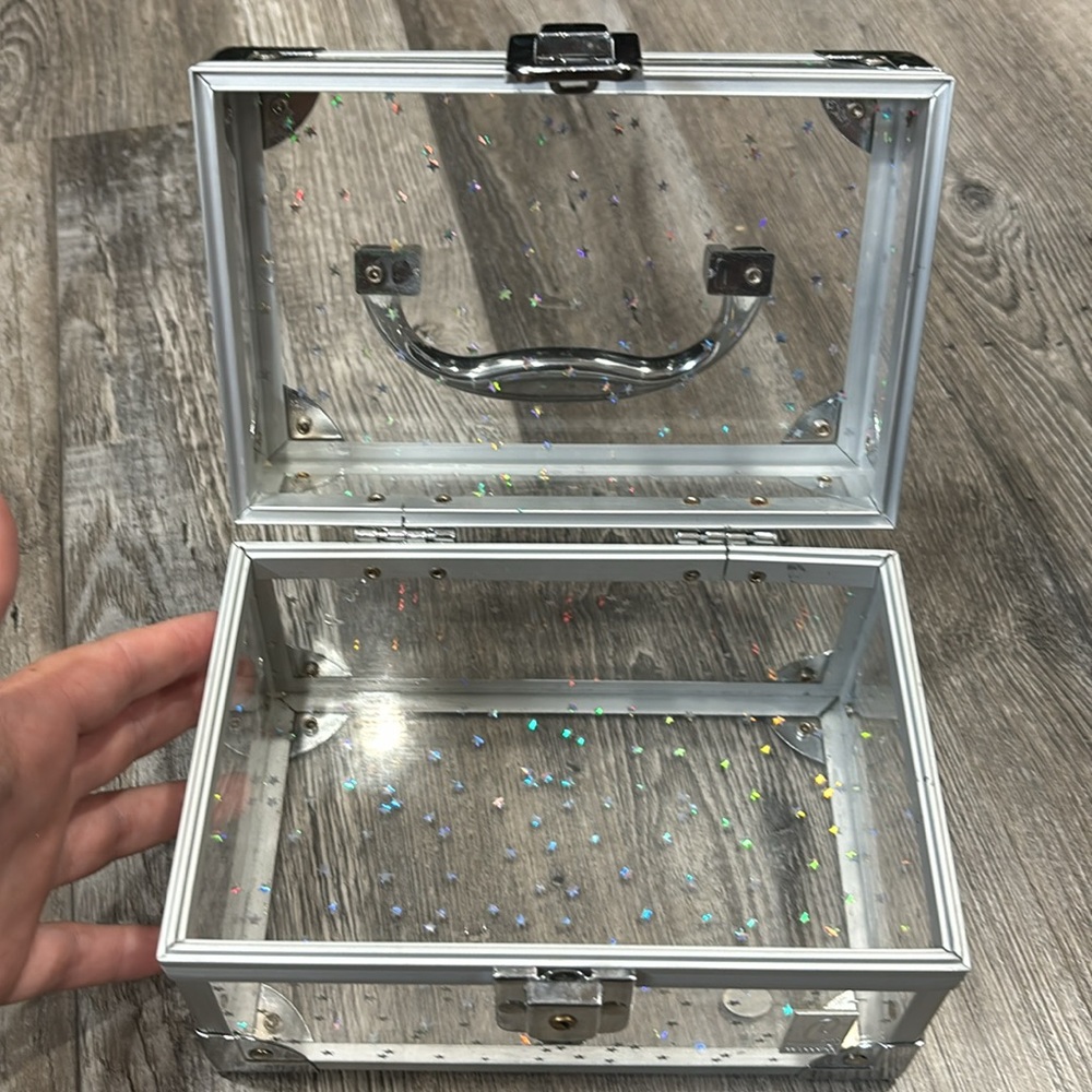 Caboodles Make Up Box - Picture 2 of 4